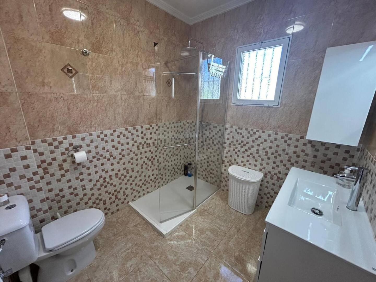 הוילה טורבייחה Casa Fuente Leon מראה חיצוני תמונה